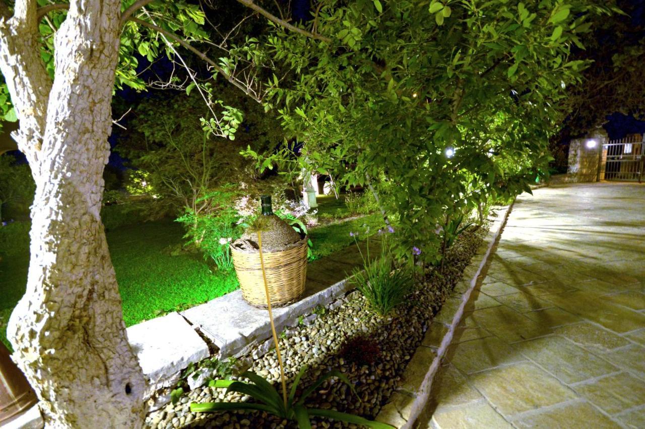 Bed and Breakfast Trulli Petra Chiara Locorotondo Zewnętrze zdjęcie