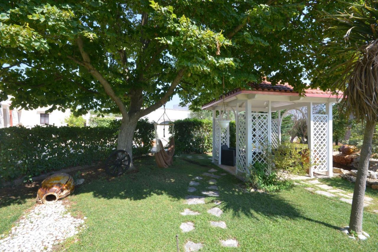 Bed and Breakfast Trulli Petra Chiara Locorotondo Zewnętrze zdjęcie